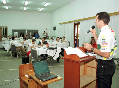 Kolberg durante Seminário Rally (foto: Ricardo Ribeiro/ VipComm)