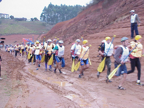 Evitar que as provas passem pelos mesmos lugares em curto espaço de tempo é fundamental para a recuperação do ambiente. (foto: Arquivo Webventure)