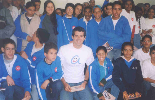 Klever com estudantes (foto: )