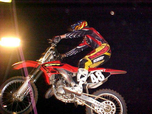 Prova de abertura do Supercross em Rondônia. (foto: Divulgação)