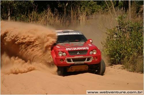 O carro da dupla Guilherme Spinelli/Marcelo Vívolo  campeões na categoria Carros. (foto: Tom Papp/ www.webventure.com.br)