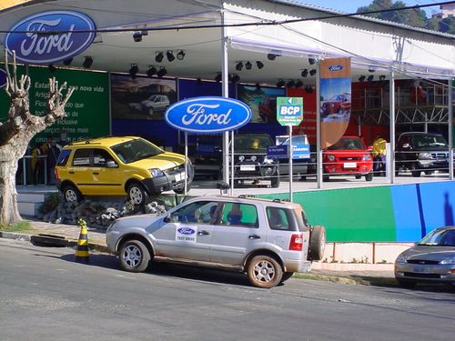 Estande da Ford em Campos do Jordão: ponto de partida para o passeio. (foto: Naline Del Bonne)