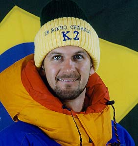 Niclevicz também foi primeiro brasileiro no Everest  com Mozar Catão  há cinco anos (foto: Divulgação)