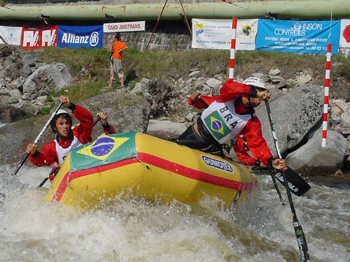 Bozo dÁgua na República Tcheca  durante a Copa Européia de rafting. (foto: Danilo Cesar)