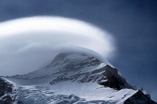 Condições climáticas no Cho Oyu não eram as melhores (foto: Arquivo Helena Coelho)