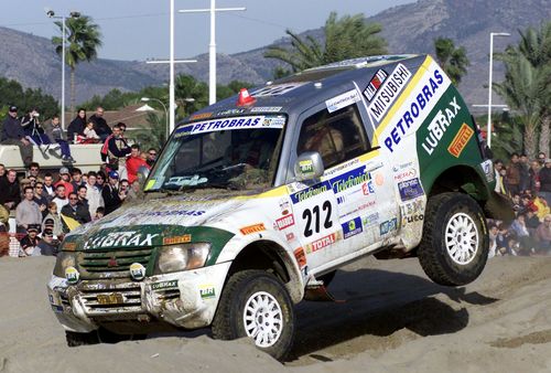 Mitsubishi Pajero Full durante Dakar 2003 (foto: Ricardo Ribeiro / VipComm)