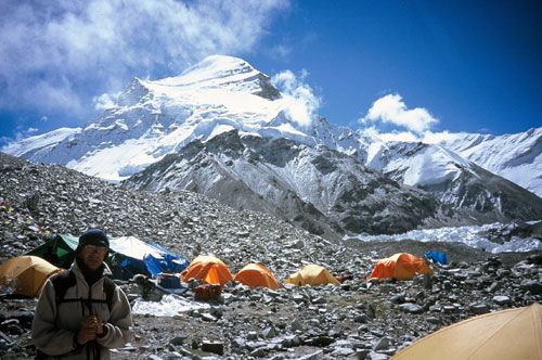 Viagem mais recente foi ao Cho Oyu (8.201m)  em setembro de 2003. (foto: Helena Coelho)