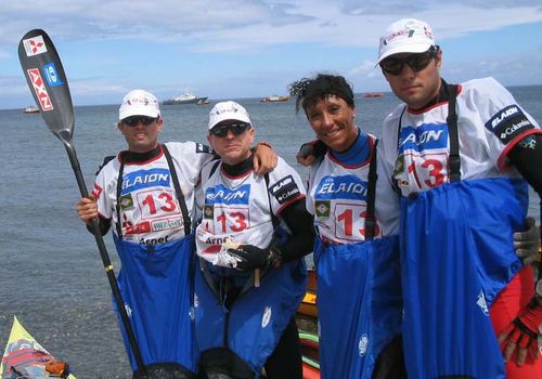 Formação da equipe Quasar para o Desafio dos Vulcôes: Rafael  Fabrizio  Rose e Vinicius. (foto: Divulgação.)