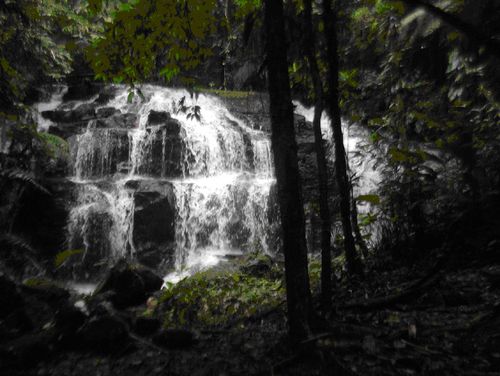 Cachoeira onde será realizado o trecho de canyoning. (foto: Divulgação)