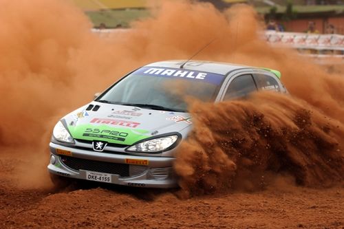 Marco Dedini/Alberto Fadigatti  da categoria A6. (foto: Arício Filho/Peugeot)