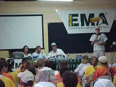 (da esp para dir) Rosita  Nativo  Freitas e Natale  da organização (foto: Lígia Nunes)