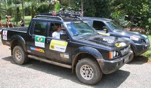 A Mitsubishi L200 da equipe. (foto: Divulgação)