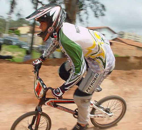 Atleta Marcinho  de Paulínia  na disputa. (foto: Divulgação)