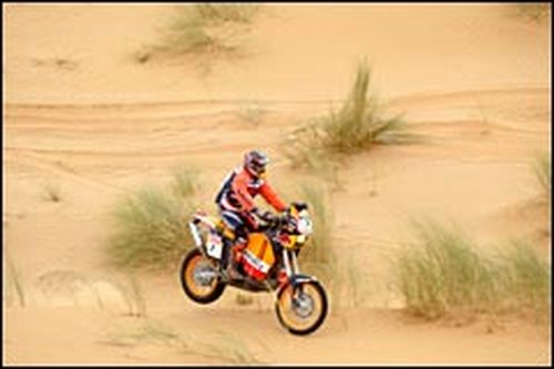 Esteve Pujol é um dos pilotos da KTM. (foto: DPPI/Divulgação)