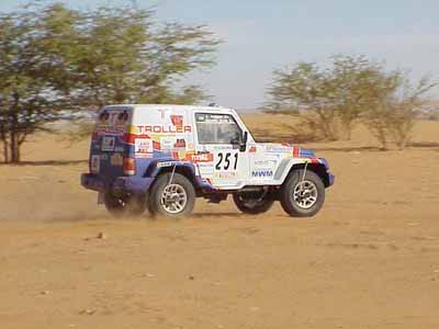 Troller no Paris-Dakar 2001; jipe conseguiu vice-campeonato na categoria T3.3 Diesel. (foto: Ricardo Ribeiro/ ZDL/ AE)