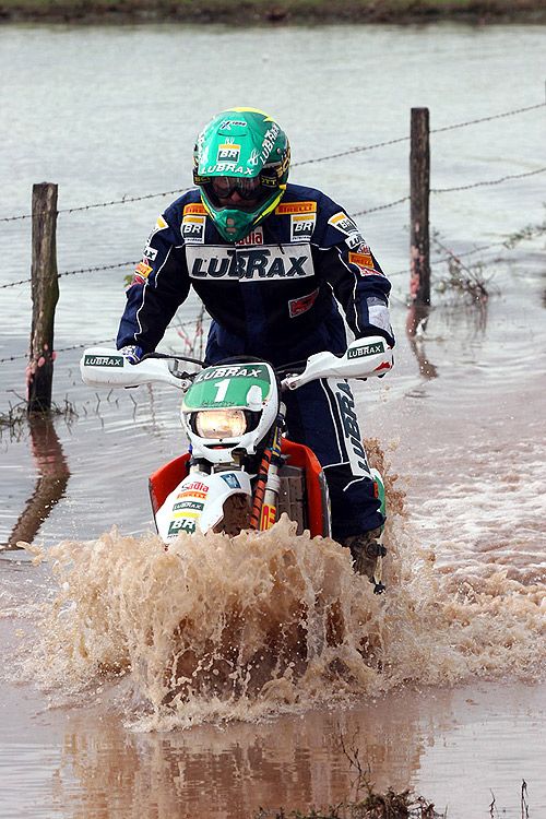 Jean Azevedo vence em motos o Baja Petróleo (foto: Donizetti Castilho/ www.webventure.com.br)