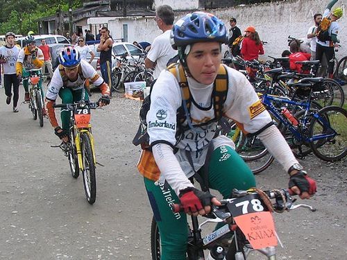 Equipe Oskalunga com Barbara Bomfim na frente: mais uma vitória (foto: Cris Degani/ www.webventure.com.br)