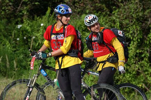 Os atletas Marina Verdini e Fabrizio Giovaninni  da Quasar  no Mundial do ano passado. (foto: Divulgação)