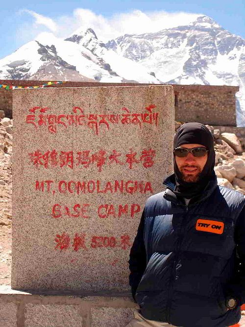 Rodrigo Raineri no acampamento base do Everest (foto: Guilherme Setani)