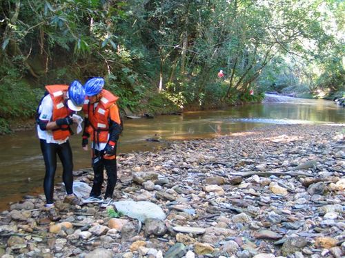 Dupla na saída do acqua trekking. (foto: Roney Flavio Ribeiro)