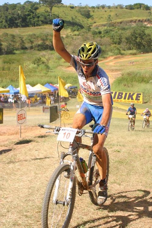 Thiago Aroeira  o melhor brasileiro da etapa. (foto: Divulgação)