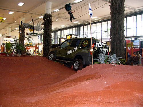 Pista off-road e trilha de arvorismo na edição 2004 da feira (foto: Divulgação)