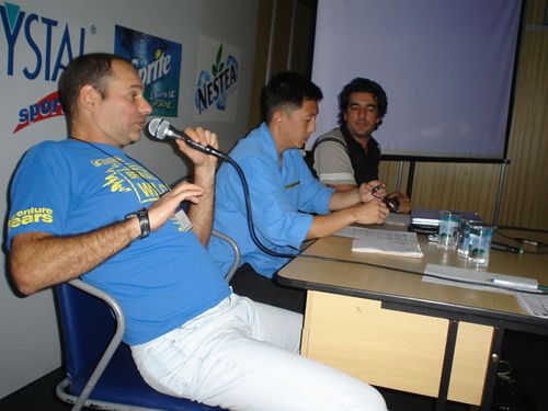 Julio Pieroni  Togumi e o advogado Naldo Lima  durante a criação da Associação Paulista de Corridas de Aventura. (foto: Camila Christianini/ www.webventure.com.br)