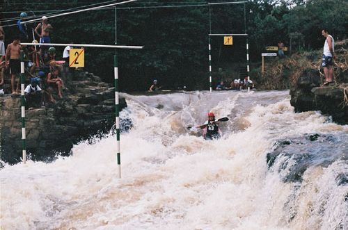 A canoísta Maíra Cotrim  única mulher da seleção. (foto: Divulgação)