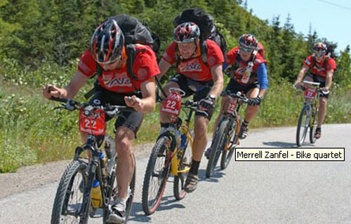 A equipe Merrel/Wigwan  de Robyn Benincasa  e uma das favoritas. (foto: Rahoul Ghose)