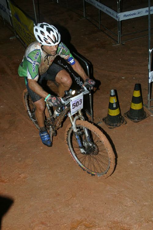 Prova acontece a noite inteira (foto: Divulgação)