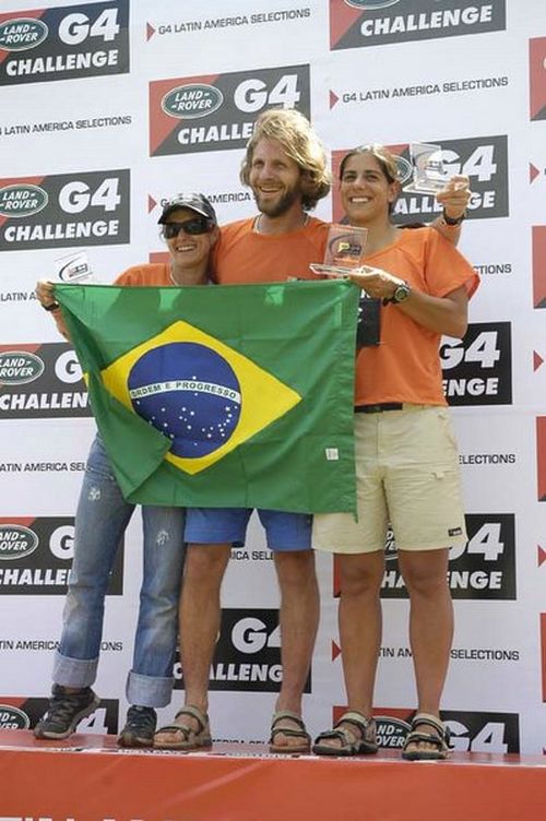 Nora  Erik e Carolina Hess comemoram a seleção (foto: Divulgação)