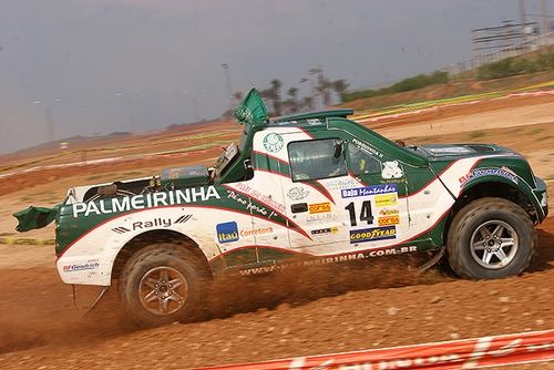 Palmerinha reforça a participação brasileira no Dakar 2006 ao lado de Dico Teixeira (foto: Donizetti Castilho/ www.webventure.com.br)