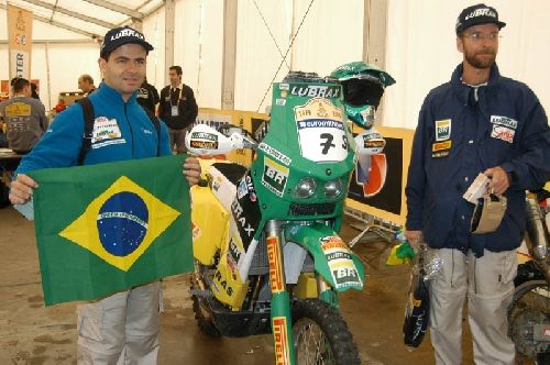 Moto de Jean será a número 7. (foto: Henrique Skujis/Divulgação)