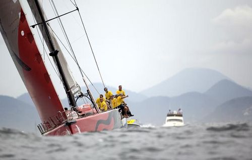 Piratas do Caribe ultrapassaram o Brasil 1 (foto: Oskar Kihlborg/ VOR)