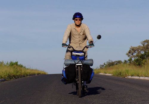 Após os obstáculos burocráticos superados  o melhor a se fazer é curtir a pedalada (foto: Rodrigo Telles)