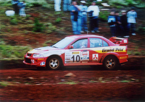 O Mitsubishi Lancer Evolution 6  da dupla Guilherme Spinelli e Giba Barricatti. (foto: Haroldo Nogueira)