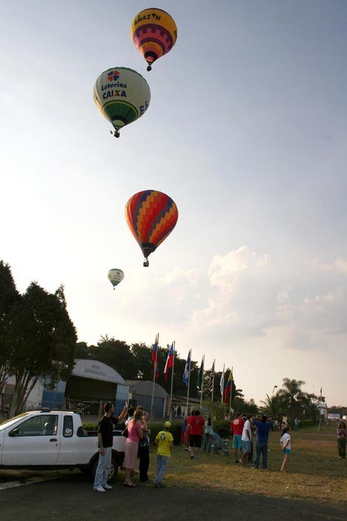 Vôo da manhã no Aeroclube de Rio Claro (foto: Divulgação)