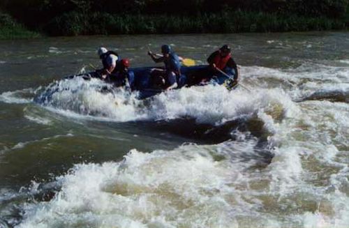 Rafting no Rio Pardo (foto: Divulgação Ecopardo)