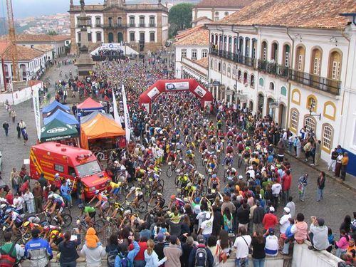 Competição de bike reúne milhares de ciclistas (foto: Arquivo Webventure)