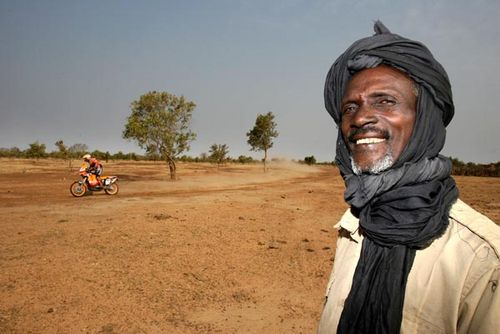 Expedição segue o caminho do rali Dakar (foto: Divulgação)