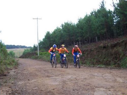 Atletas enfrentaram várias modalidades. (foto: Divulgação)