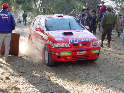 Carro de Tedesco/Broering na etapa boliviana (foto: Divulgação)