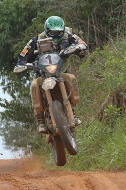 Jean Azevedo busca preparação para o Dakar 2007 (foto: Divulgação)