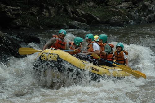 Descida no Rio Juquiá (foto: Divulgação Canoar)