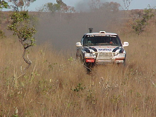 Édio Fuchter  do carro 201  durante a especial entre São Félix do Jalapão e Carolina (foto: Fábia Renata)