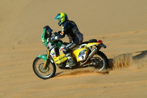 Jean Azevedo venceu nas motos e já pensa no Dakar 2007 (foto: Divulgação/ Maindru)