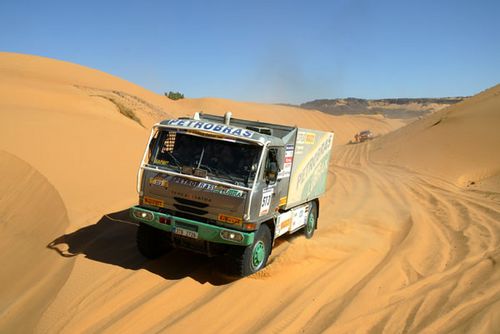 Tatra  de André Azevedo  chega hoje para a disputado do Dakar 2007 (foto: Divulgação/ Charles Maindru)