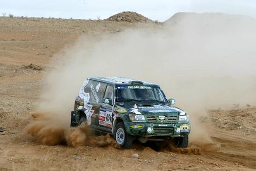 Palmeirinha teve problemas no Dakar 2006 (foto: Divulgação)