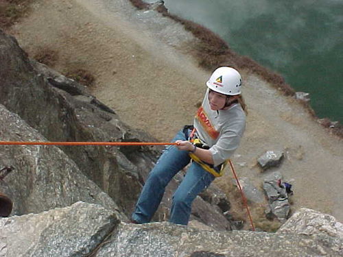 Rapel na pedreira tem 40 metros de altura (foto: Arquivo Webventure)