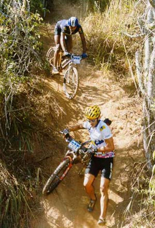 Dificuldades na terceira etapa: prova de alto nível atrai os melhores bikers (foto: Cristiano Quintino)